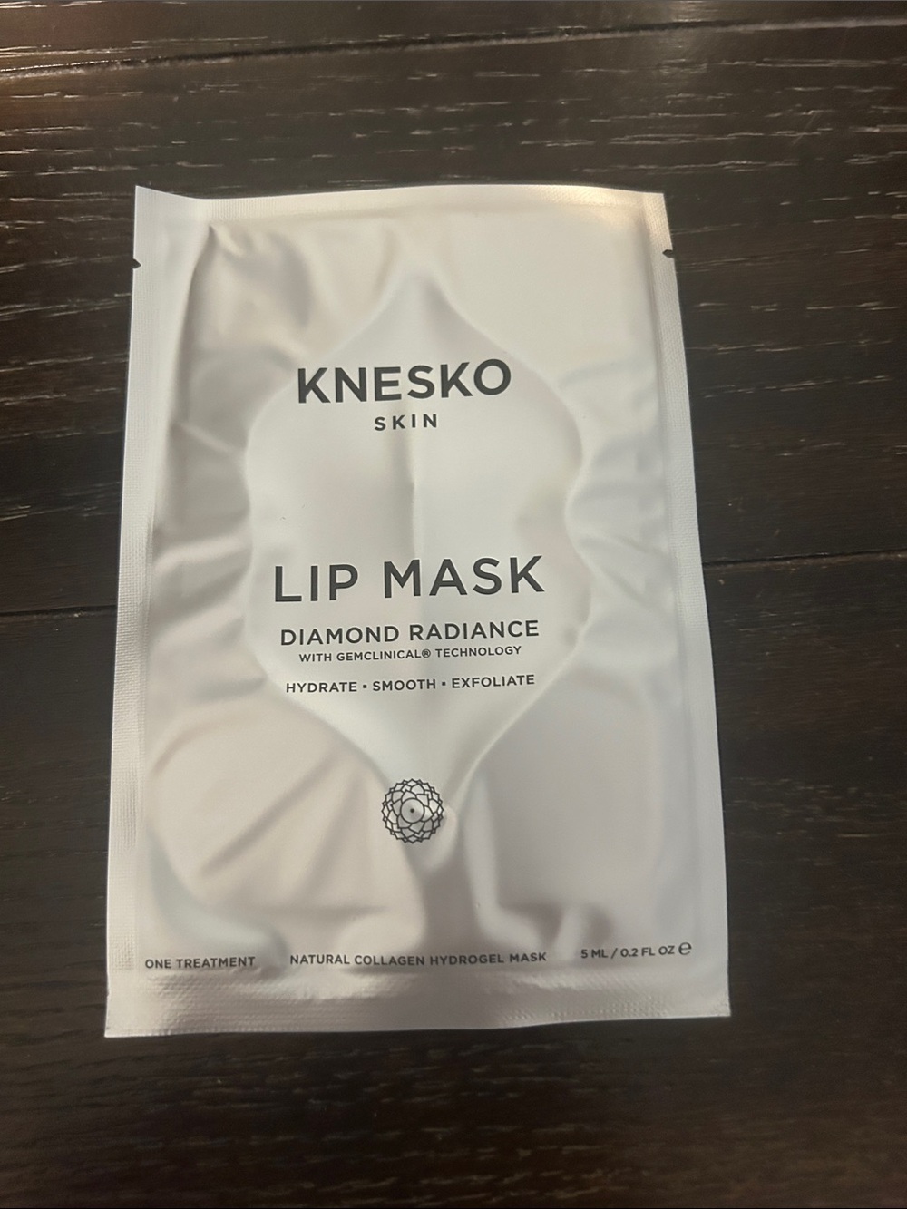 KNESKO Skin Diamond Radiance Lip Mask – White